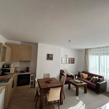 Edelweiss Mountain - Stream & Pool, Apartamento Pamporovo
