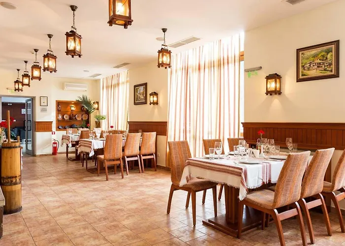 Edelweiss Mountain - Stream & Pool, Pamporovo