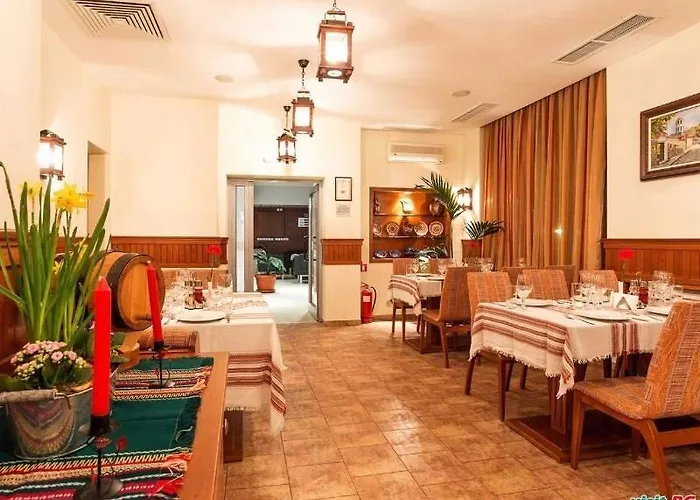 Edelweiss Mountain - Stream & Pool, アパート パンポロボ